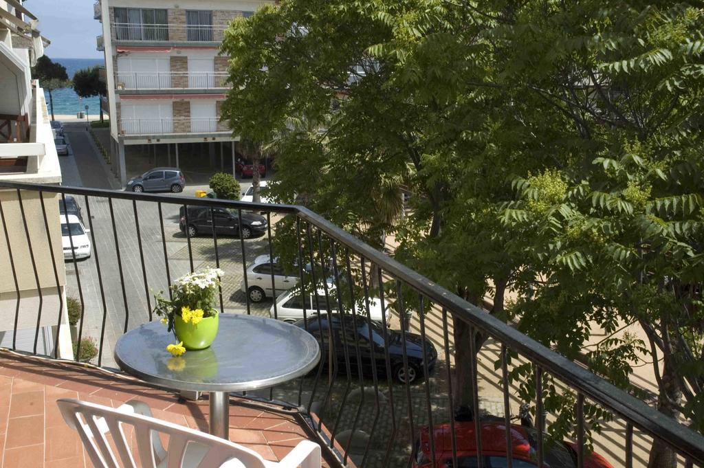 Hostal La Marina Castell-Platja d’Aro Exterior foto