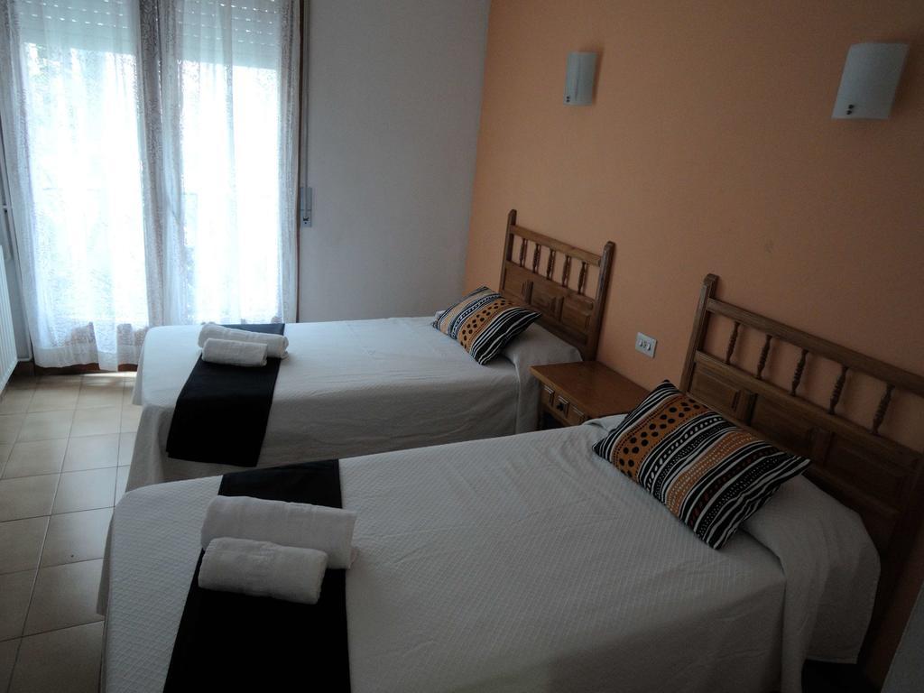 Hostal La Marina Castell-Platja d’Aro Zimmer foto